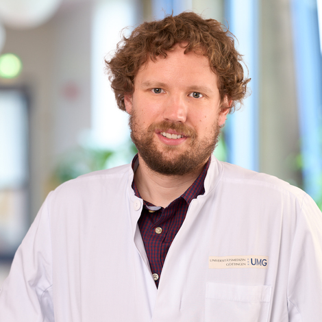 Dr. Matthias Besse